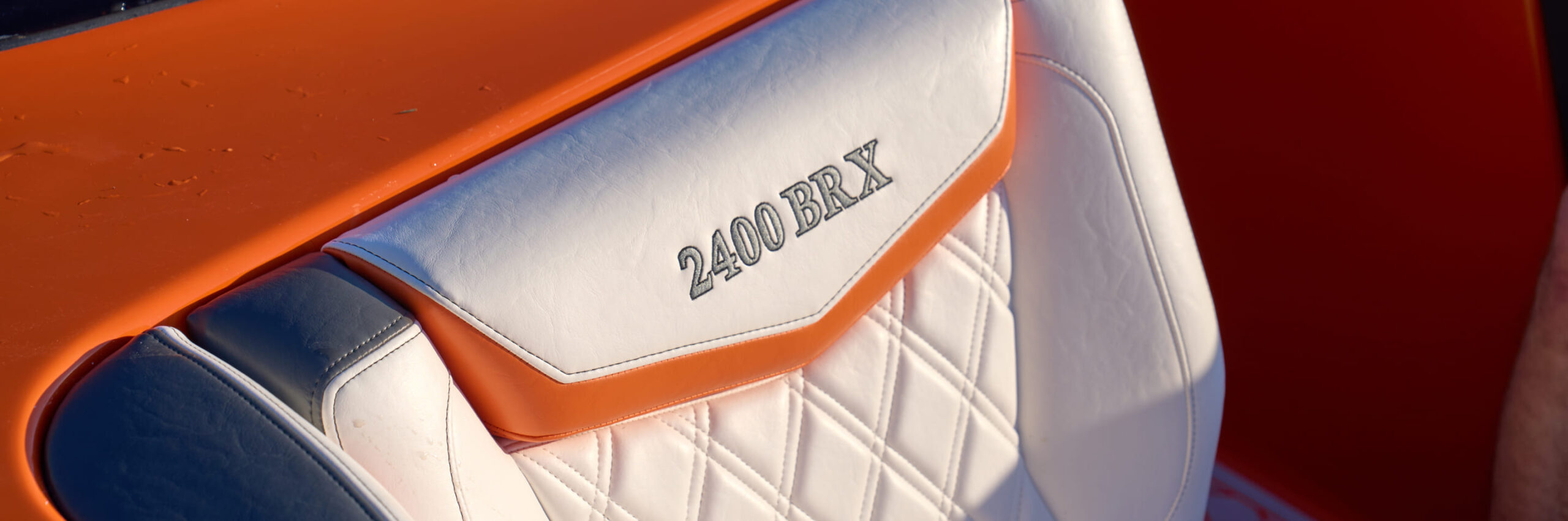 Checkmate Powerboat 2400-BRX